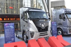 中國重汽 黃河X7 6X4牽引車